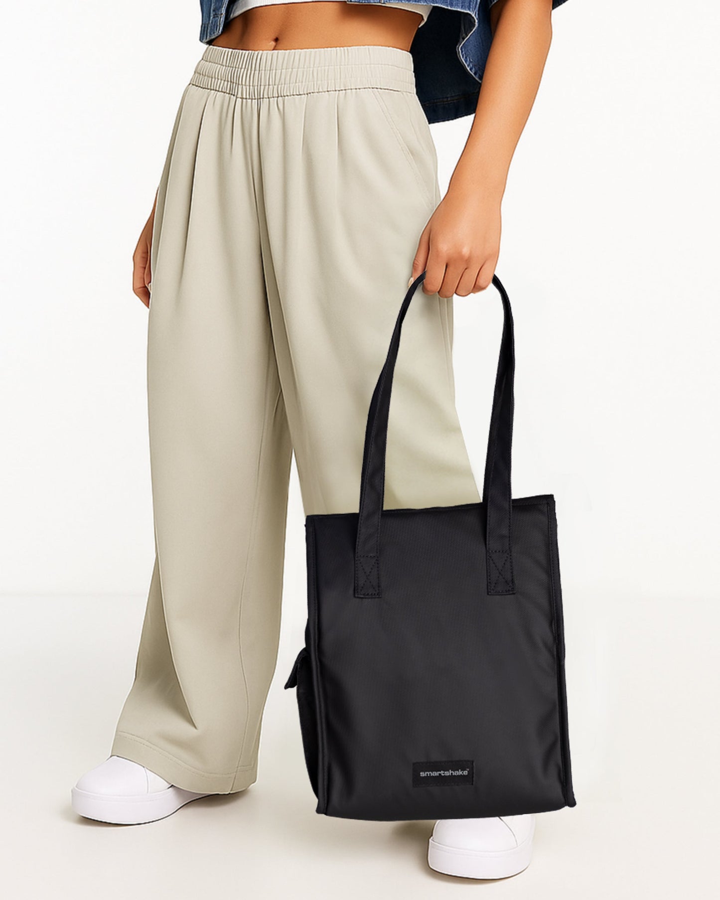 lunch-tote-bag-r2 Smartshake_Lunch_Tote_Bag_lifestyle.jpg