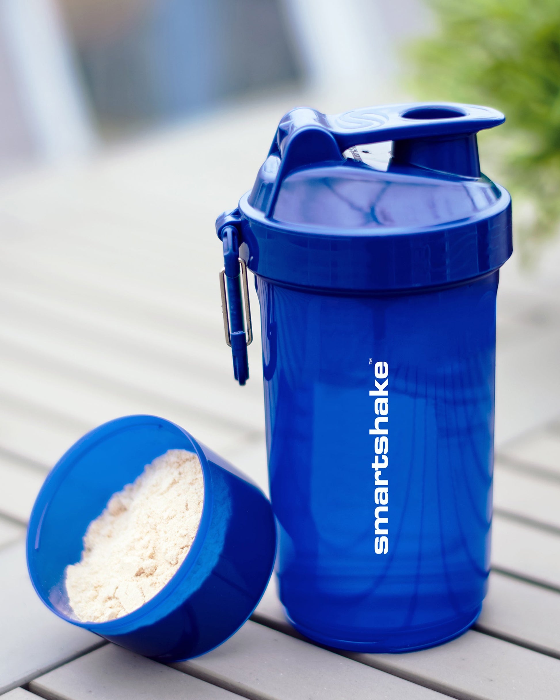 original2go-one-navy-blue-t6 Smartshake_Original2GoONE_Navy_Blue_lifestyle.jpg