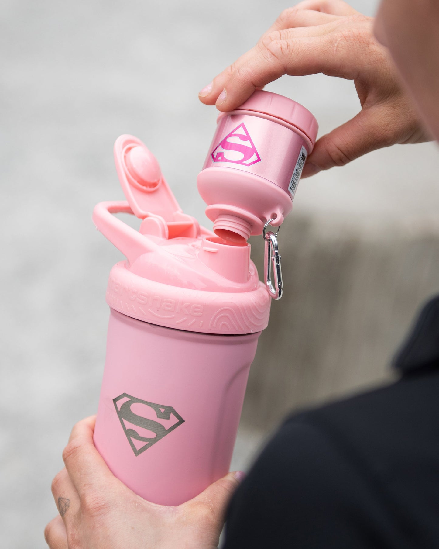 whey2go-funnel-supergirl-d3 Smartshake_Whey2Go_Supergirl_Lifestyle.jpg